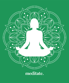 Découvrez le t-shirt "Yoga" pour exprimer votre quête d'harmonie. Confort et style pour vos séances ou votre quotidien zen. Équilibre garant...