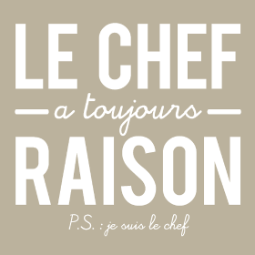 Affirmez votre rôle en cuisine avec le T-shirt 'Le Chef a Toujours Raison!'. Un motif plein d'humour pour les passionnés de gastronomie.