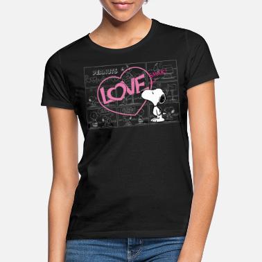 Snoopy Love Heart Kiss Valentine&#39;s Day Gift - Women&#39;s T-Shirt