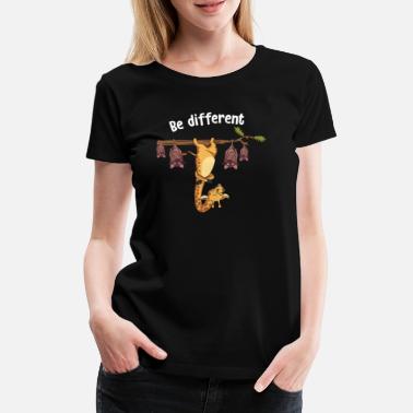 Fledermäuse Be Different Sei Anders Giraffe mit Fledermäusen - Frauen Premium T-Shirt