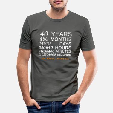 Nelikymppinen Syntymäpäivä 40 vuotta 480 kuukautta on hämmästyttävä - Miesten slim fit t-paita