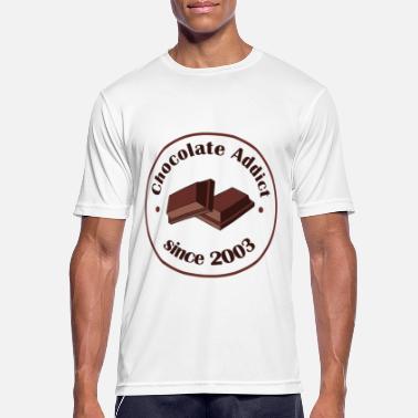 Vaimo Koukussa suklaaseen vuodesta 2003 gourmet-huumoria - Miesten urheilu t-paita