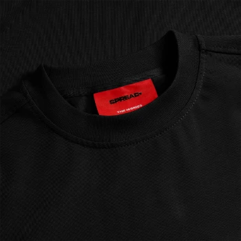 Ekologiczna koszulka oversize z długim rękawem z grubego materiału wyprodukowana w UE