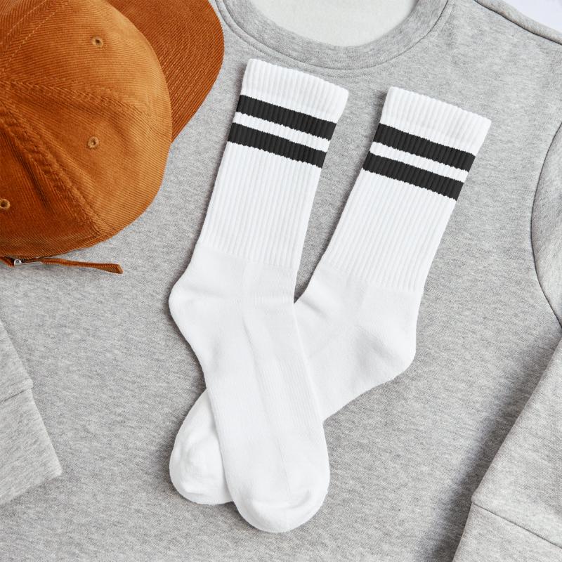 Gestreifte Tennissocken