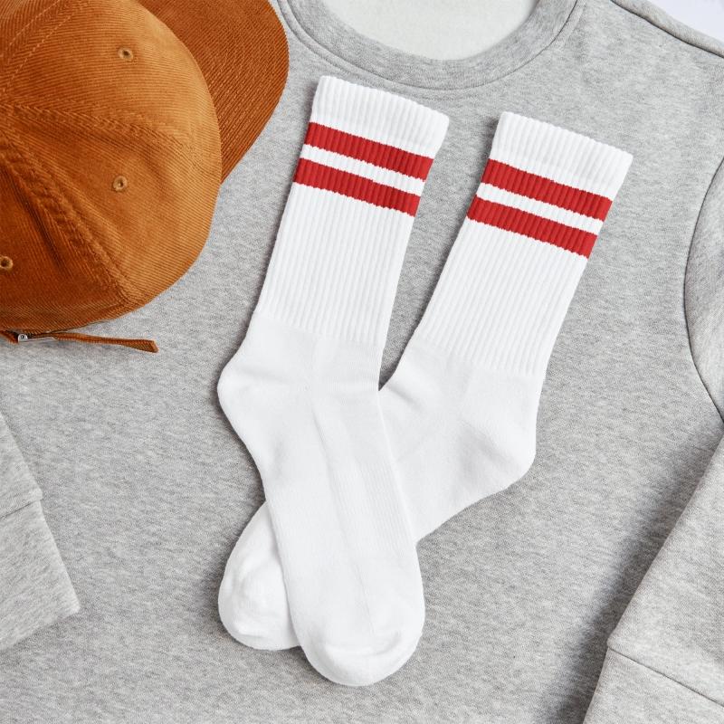 Gestreifte Tennissocken
