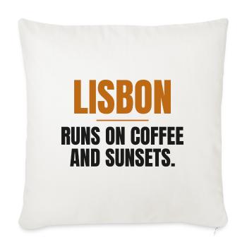 Lissabon lebt von Kaffee und Sonnenuntergängen - Sofakissenbezug 45 x 45 cm - Naturweiß  - Vorne