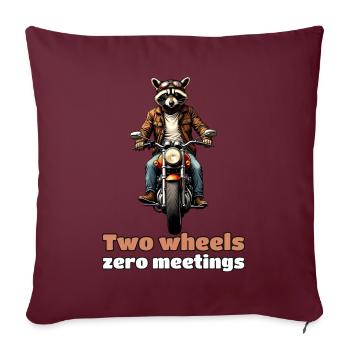 Two Wheels, Zero Meetings – Biker-Waschbär - Sofakissenbezug 45 x 45 cm - Burgunderrot - Vorne