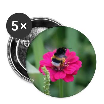 Hummel schwebt über pinker Blume - Buttons groß 56 mm (5er Pack) - Weiß - Vorne