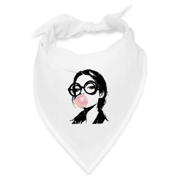 Portrait einer Frau Streetart mit rosa Kaugummi  - Bandana Dreieckstuch - Weiß - Vorne