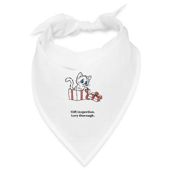 Weihnachtskätzchen inspiziert eine Geschenkbox - Bandana Dreieckstuch - Weiß - Vorne