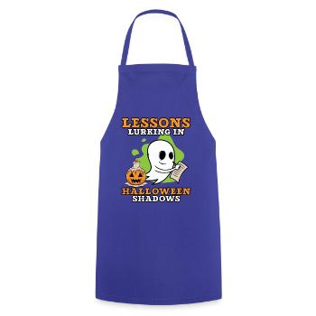 Lektionen, die in den Schatten von Halloween lauer - Kochschürze - Royalblau - Vorne - AI Model Male 185 dark (185cm)