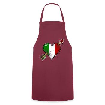 Italien Flagge Herz mit Pfeil used look - Kochschürze - Bordeaux - Vorne - AI Model Male 185 dark (185cm)