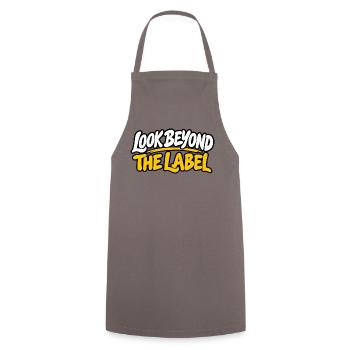 Look Beyond The Label – Neurodiversität, Inklusion - Kochschürze - Grau - Vorne - AI Model Male 185 dark (185cm)