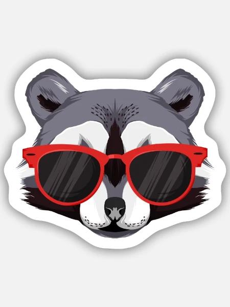 Waschbär mit roter Sonnenbrille - Cooler Typ - Sticker Größe S (10 x 10 cm) - Mattweiß