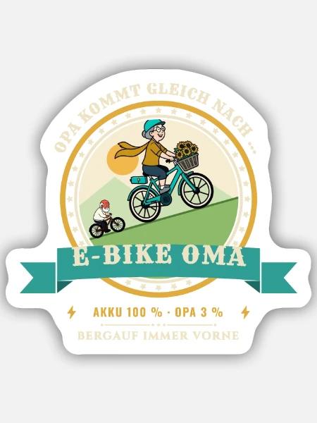 E-Bike Oma – Opa kommt gleich nach Radfahren - Sticker Größe S (10 x 10 cm) - Mattweiß
