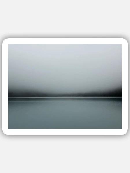 Nebelsee Stille Panorama - Sticker Größe S (10 x 10 cm) - Mattweiß