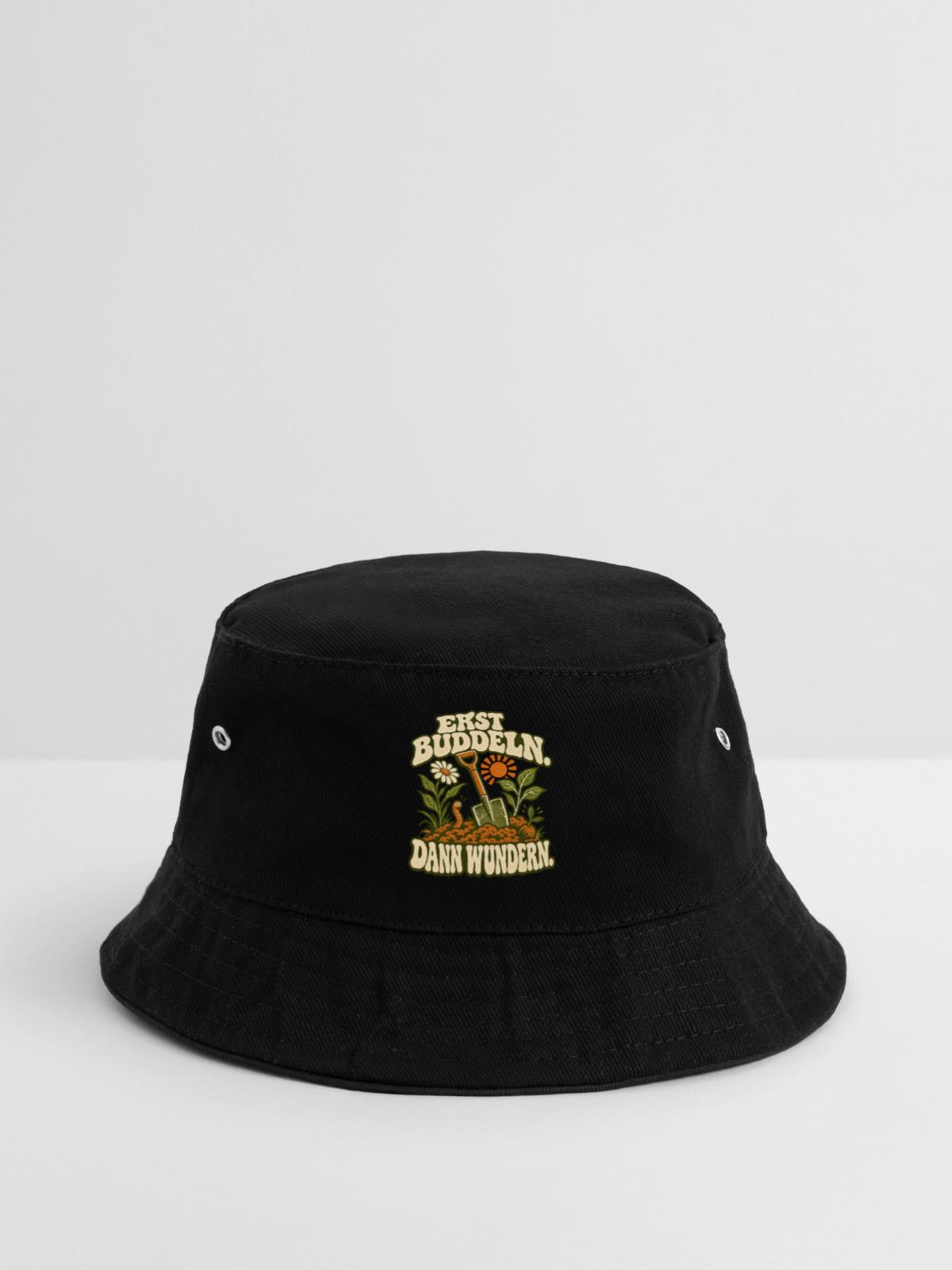 Erst Buddeln, Dann Wunder(n) - Bucket Hat - Schwarz - Vorne