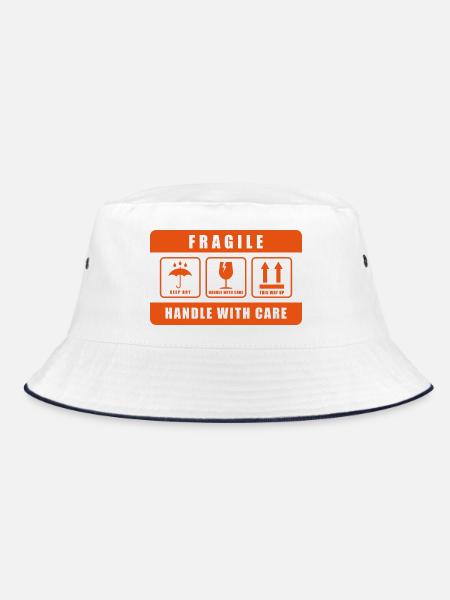 Fragile Handle with Care Versandetikett - Bucket Hat - Weiß/Navy - Vorne