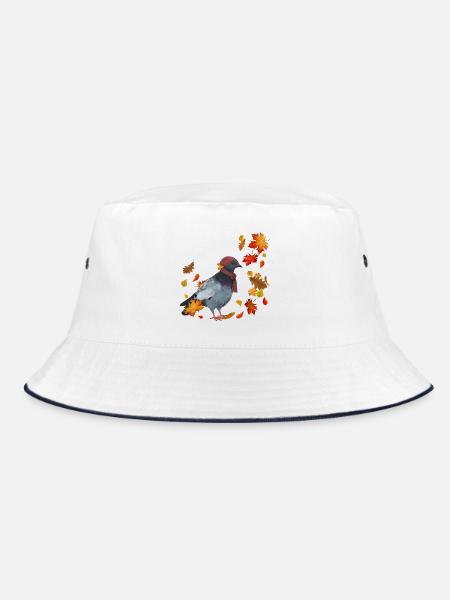 Herbsttaube mit Mütze und Schal im Herbstlaub - Bucket Hat - Weiß/Navy