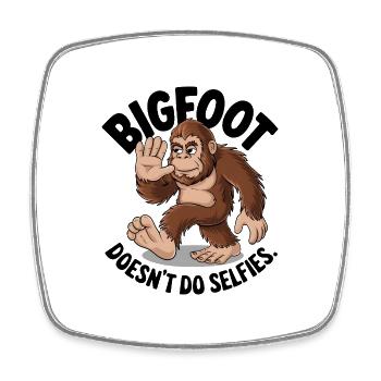Bigfoot Doesn't Do Selfies - Square fridge magnet - white - Front