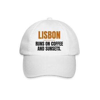 Lissabon lebt von Kaffee und Sonnenuntergängen - Baseballkappe - Weiß/Weiß - Vorne