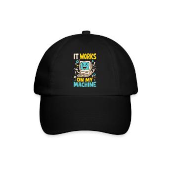 Programmiererhumor – It Works on My Machine - Baseballkappe - Schwarz/Schwarz - Vorne