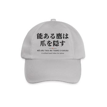 能ある鷹は爪を隠す — Der Falke verbirgt seine Krallen - Baseballkappe - Grau - Vorne