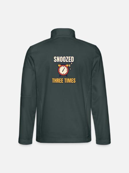 Dreimal eingeschlafen lustiger Wecker-Tee - Unisex Softshelljacke - Dunkelgrau - Hinten