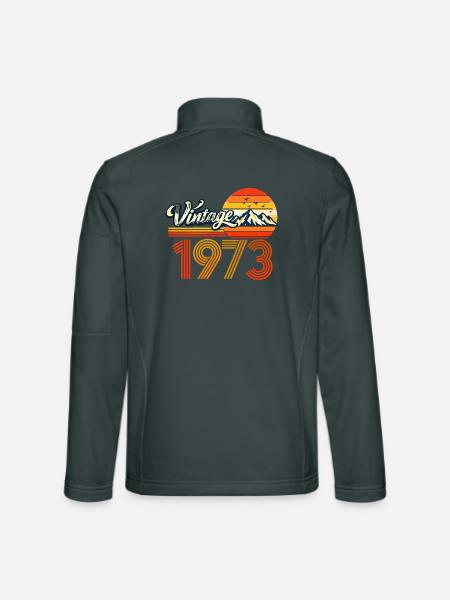Vintage 1973 Mountain Sunset 53. Geburtstagsabschlag - Unisex Softshelljacke - Dunkelgrau - Hinten
