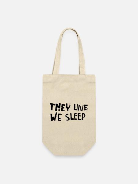 They Live - We Sleep - Geschenkbeutel für Flaschen - Natur