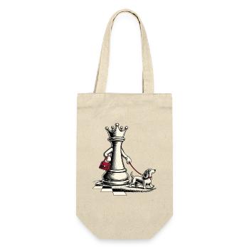 Schachdame mit Hund beim Spaziergang - Geschenkbeutel für Flaschen - Natur - Vorne