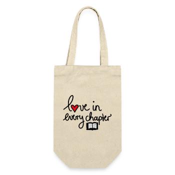 Love in Every Chapter – Design für Bücherliebe - Geschenkbeutel für Flaschen - Natur - Vorne