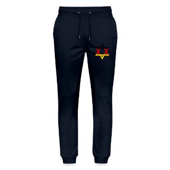 STOLZER DEUTSCHER JUDE Judentum Juden Menorah - Stanley/Stella Unisex Bio Jogginghose Mover  - Navy - Vorne - Marisol (170cm) & Nik (191cm)