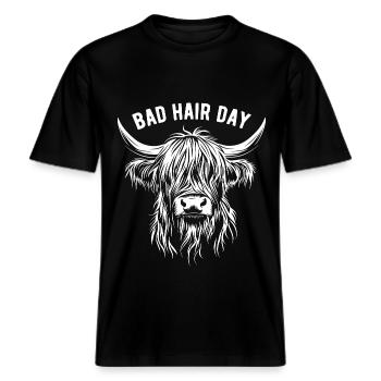 Schottisches Hochlandrind - Spruch - Bad Hair Day -  RELAXED FIT Unisex Organic T-Shirt - Schwarz - Vorne - Alina (178cm) & Michal (187cm)