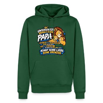 Unterschätze niemals einen Papa – Löwenpapa - Männer Premium Bio Hoodie - Flaschengrün - Vorne - Nico (187cm)