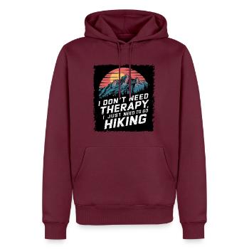 Ich Brauche Keine Therapie, Ich Muss Nur Wandern - Männer Premium Bio Hoodie - Burgunderrot - Vorne - Nico (187cm)
