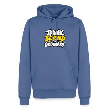 Think Beyond the Ordinary – Positives Statement  - Männer Premium Bio Hoodie - Taubenblau - Vorne - Nico (187cm)