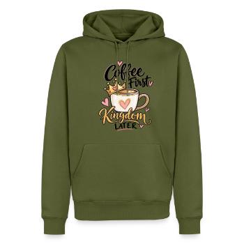 Coffee First Kingdom Later – Princess Kaffee - Männer Premium Bio Hoodie - Khaki - Vorne - Nico (187cm)