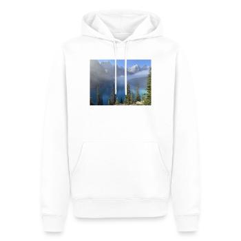 Bergsee im Nebelwald - Männer Premium Bio Hoodie - Weiß - Vorne - Nico (187cm)