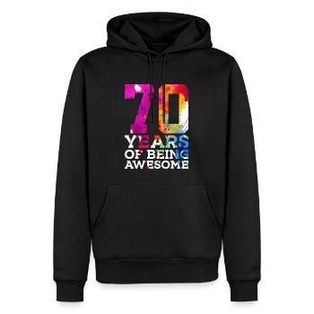 70 YEARS OF BEING AWESOME 70. GEBURTSTAG - Männer Premium Bio Hoodie - Schwarz - Vorne - Nico (187cm)