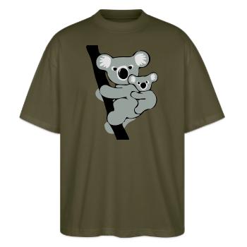 Koala und Baby - Stanley/Stella Oversized Unisex Bio T-Shirt Blaster 2.0 - Khaki - Vorne - Alina (178cm) & Michal (187cm)