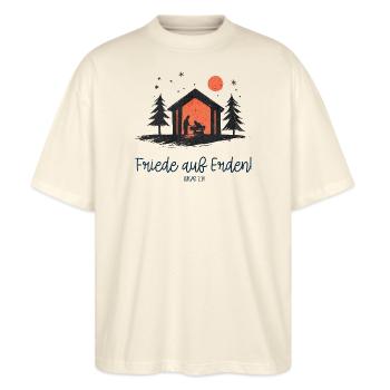 Friede auf Erden Weihnachtskrippe Heilige Familie - Stanley/Stella Oversized Unisex Bio T-Shirt Blaster 2.0 - Natur - Vorne - Alina (178cm) & Michal (187cm)