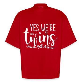 Yes We're Twins Zwillinge Geschwister - Heavyweight Oversized Organic Boxy T-Shirt Made in EU - Rot - Vorne