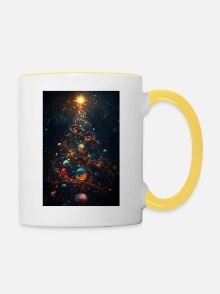 Kosmischer Weihnachtsbaum mit Planetenschmuck - Tasse zweifarbig - Weiß/Gelb