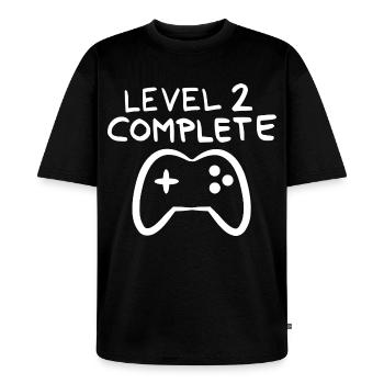 level 2 complete gamer Controller Konsole Kinder - Unisex Premium Oversized Bio T-Shirt - Schwarz - Vorne - Thijin (182cm) & Selfina (174cm)