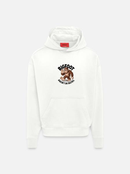 Bigfoot Doesn't Do Selfies - Hoodie- made by SPREAD  - OFF WHITE