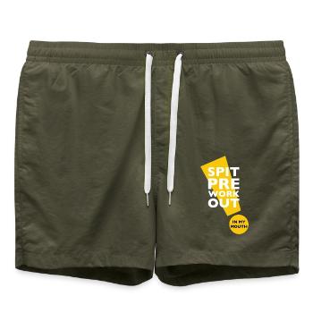 Spit Preworkout In My Mouth Gym Fitness Spruch - Badeshorts - Olive - Vorne - AI Model Male 185 light (185cm)