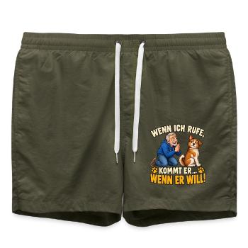 Wenn ich rufe kommt er Wenn er will - Badeshorts - Olive - Vorne - AI Model Male 185 light (185cm)