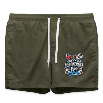 Anlagenmechaniker Spruch Darum stolz - Badeshorts - Olive - Vorne - AI Model Male 185 light (185cm)