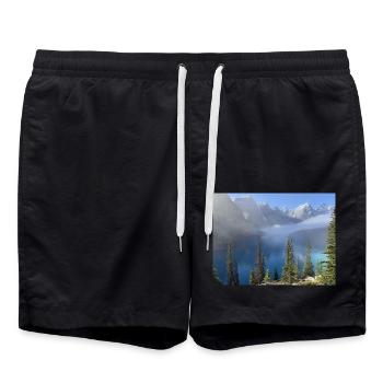 Bergsee im Nebelwald - Badeshorts - Schwarz - Vorne - AI Model Male 185 light (185cm)